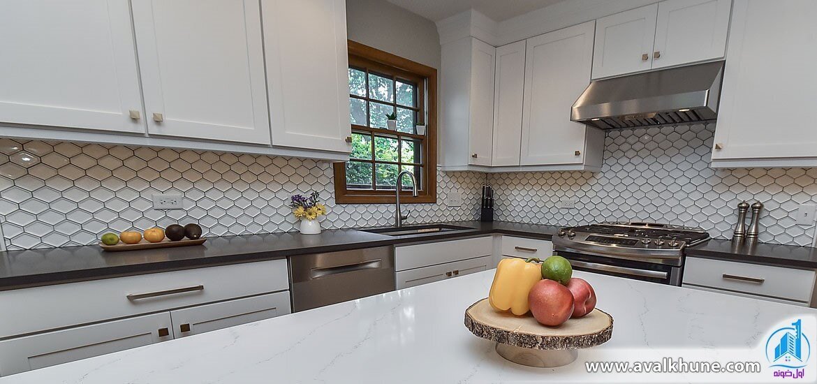 انواع بک‌اسپلش مدرن برای دکوراسیون ویلا در سال ۱۴۰۴