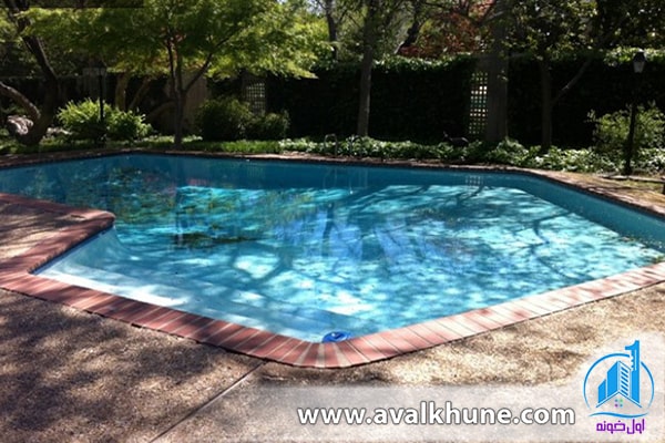 استخر پیش از بازسازی