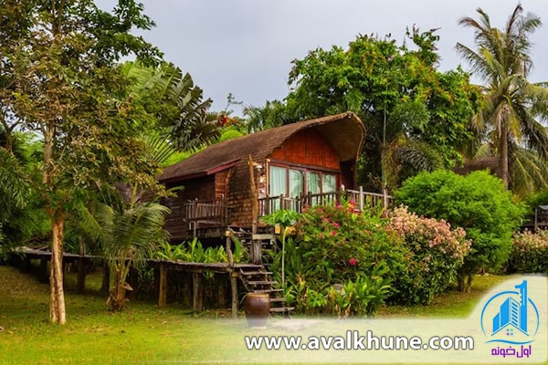 ویلا جنگلی در نور