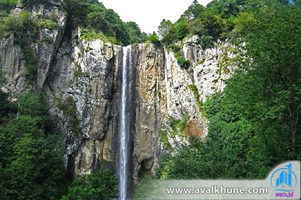 آبشار سواسره در چالوس آبشار سواسره در چالوس