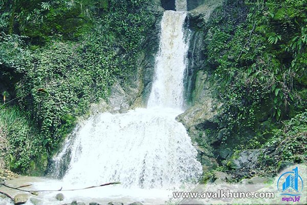 آبشار درازکش بابل