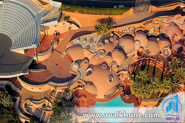 خانههای Palais Bulles در فرانسه خانههای Palais Bulles در فرانسه