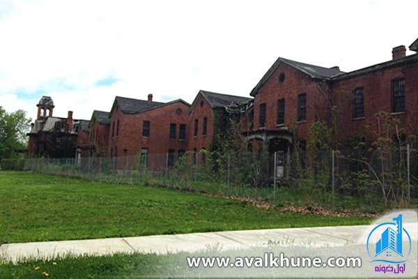 اردوگاه ویلارد آسیلوم؛ نیویورک، آمریکا اردوگاه ویلارد آسیلوم؛ نیویورک، آمریکا