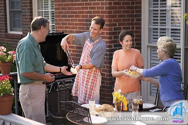 آداب همسایگی و توجه به برگزاری میهمانیها و جشنها