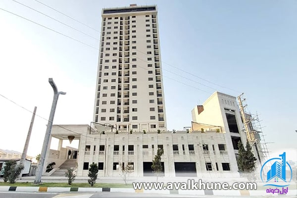 برج نیلی پلاس