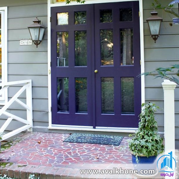 رنگ آمیزی درب ورودی ویلای شمال رنگ آمیزی درب ورودی ویلای شمال