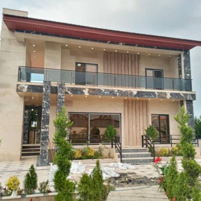 ویلا دوبلکس نما مدرن در امیرآباد