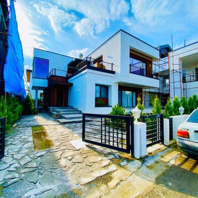 ویلا سوپر لوکس و مدرن در رویان