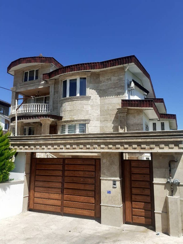 خرید ویلا استخردار در منطقه لتینگان