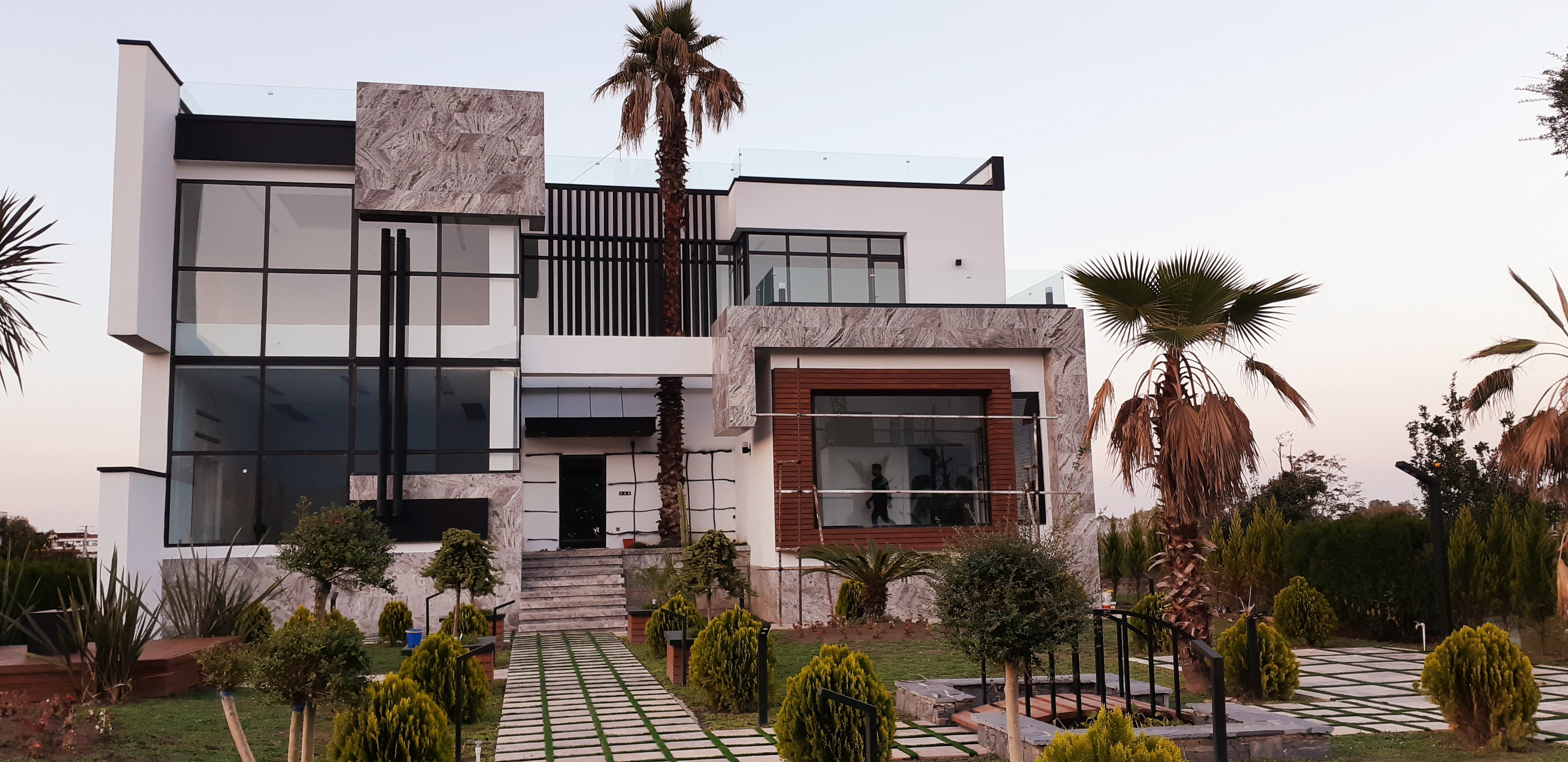 ویلا مدرن در شهرک برند (نوشهر )