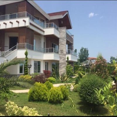 ویلا جنگلی شهرکی با 1000 متر بنا