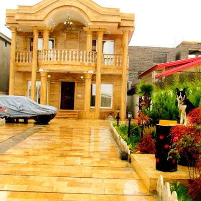 فروش ویلا دوبلکس با زمین بزرگ