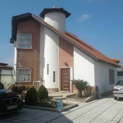 ویلا نیم پیلوت ساحلی