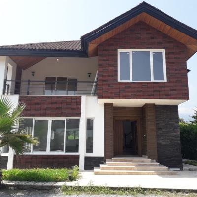 ویلا کلاسیک جنگلی سنددار