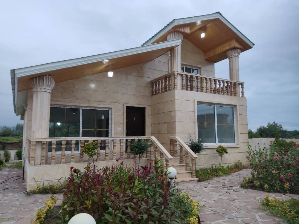 باغ ویلا نیم پیلوت با ویو رودخانه