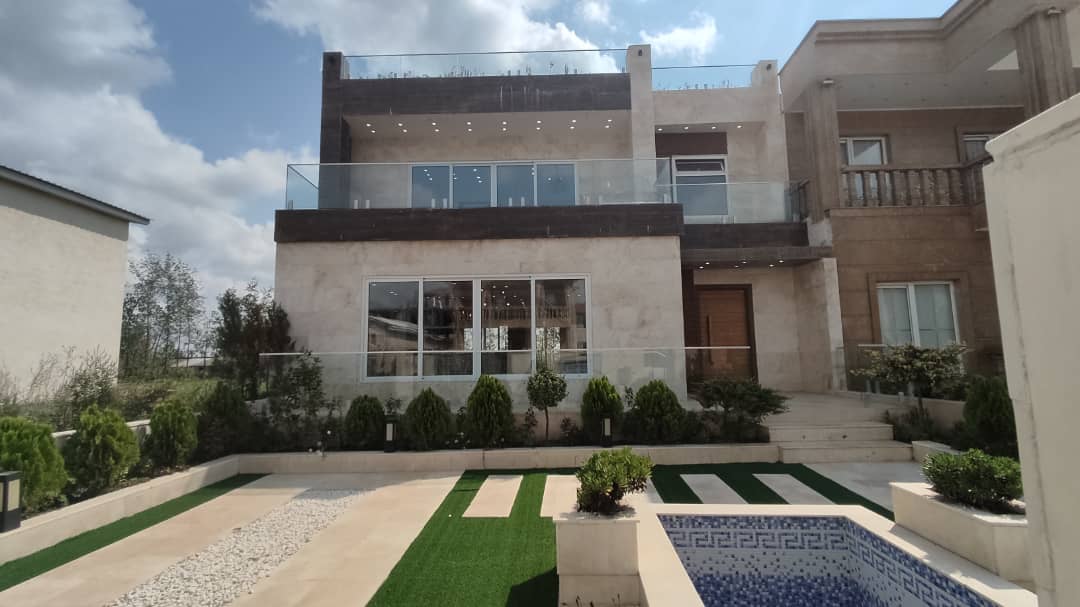 خرید ویلا تریبکس سنددار در امیرآباد