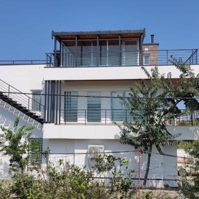 خرید ویلا مدرن با ویو دریا و جنگل