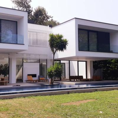 ویلا استخردار در شهرک فردوس!!!