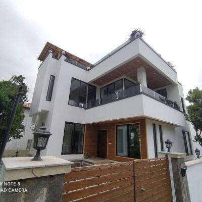 خرید ویلا تریبلکس مدرن با قیمت عالی