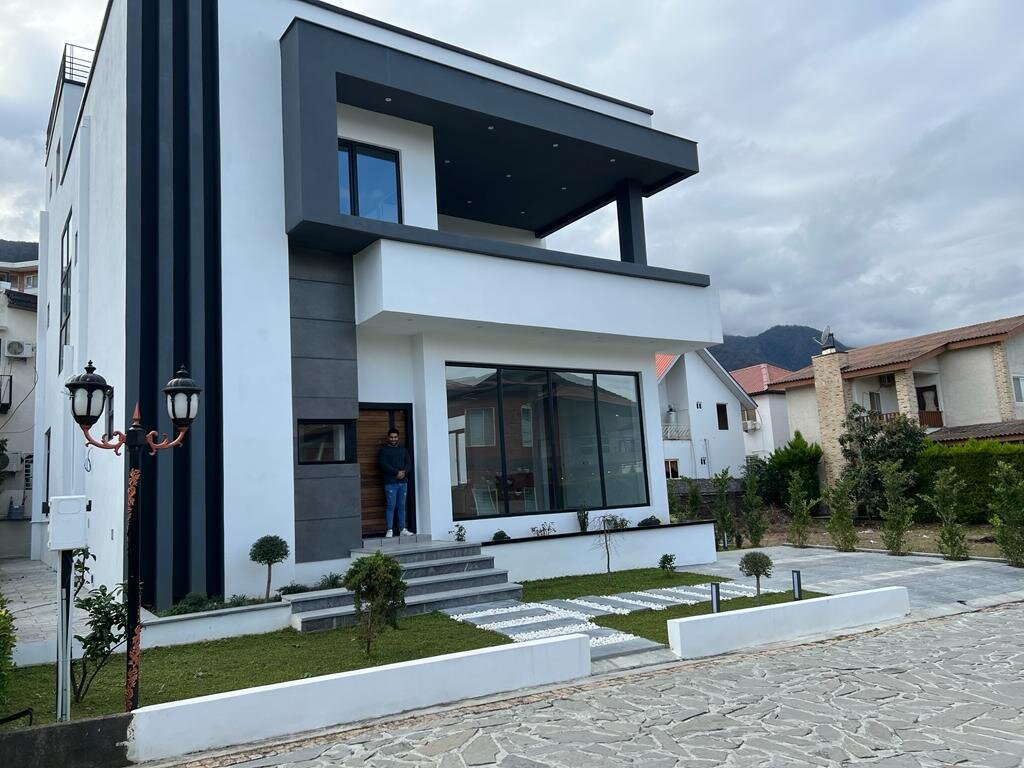 ویلا هوشمند استخردار در شهرک برند