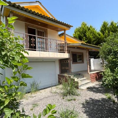 ویلا نیم پیلوت یکسال ساخت