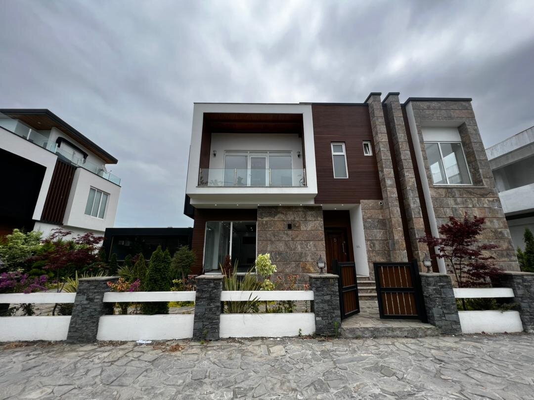 ویلا استخردار در شهرک ساحلی نوشهر