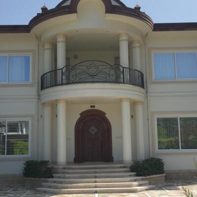 کاخ ویلا در شهرک امیردشت