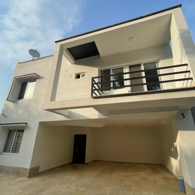 ویلا دوبلکس مدرن در دو واحد مجزا