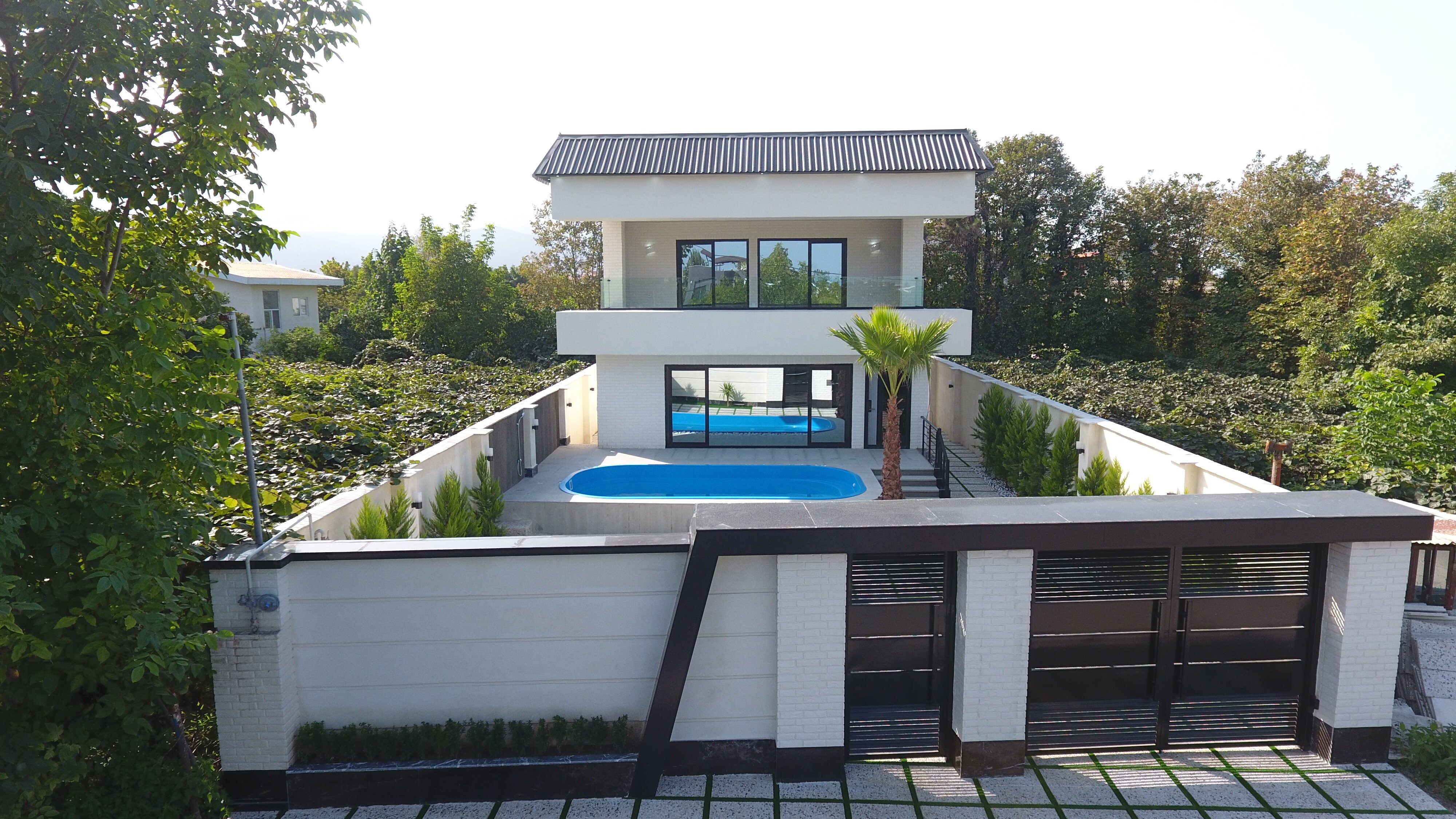 ویلا مدرن استخردار و مهندسی ساز