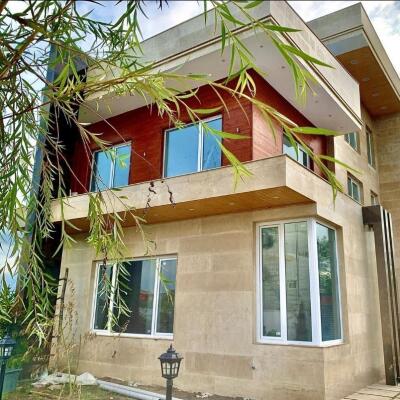 ویلا تریبلکس لوکس استخردار