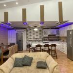 فروش ویلا نیم پیلوت استخردار