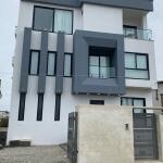 فروش ویلا تریبلکس استخردار با ویو دریا