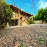 ویلا نیم پیلوت حیاط دار با موقعیت مکانی عالی