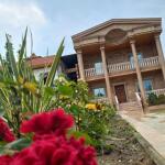 ویلا دوبلکس کلاسیک استخردار جنگلی