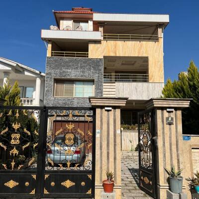 ویلاتریبلکس لاکچری جنگلی منطقه برند