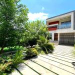 ویلا باغ دوبلکس با حیاط مشجر و سرسبز