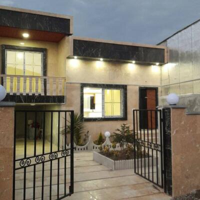 ویلا نیم پیلوت با سند تک برگ و داخل بافت