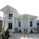 خرید ویلا نیم پیلوت کنار جنگل