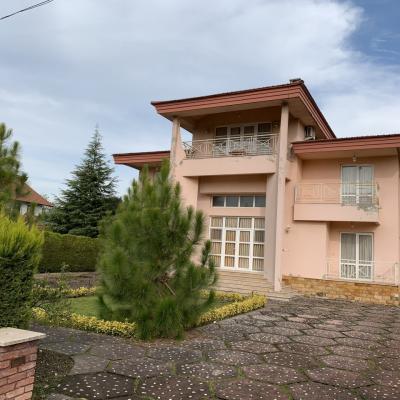 خربد ویلا باغ شهرکی - فول امکانات